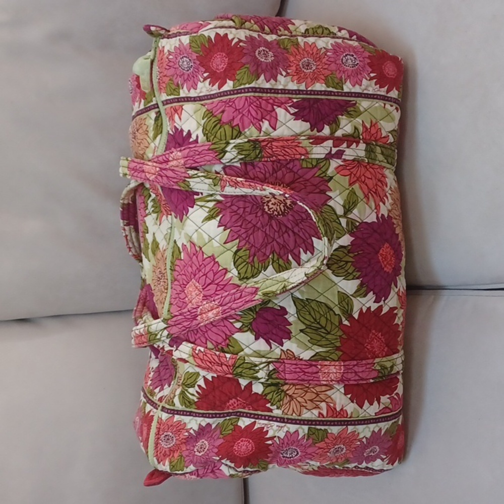 Vera Bradley Large Duffle Bag in Hello Dahlia Pattern